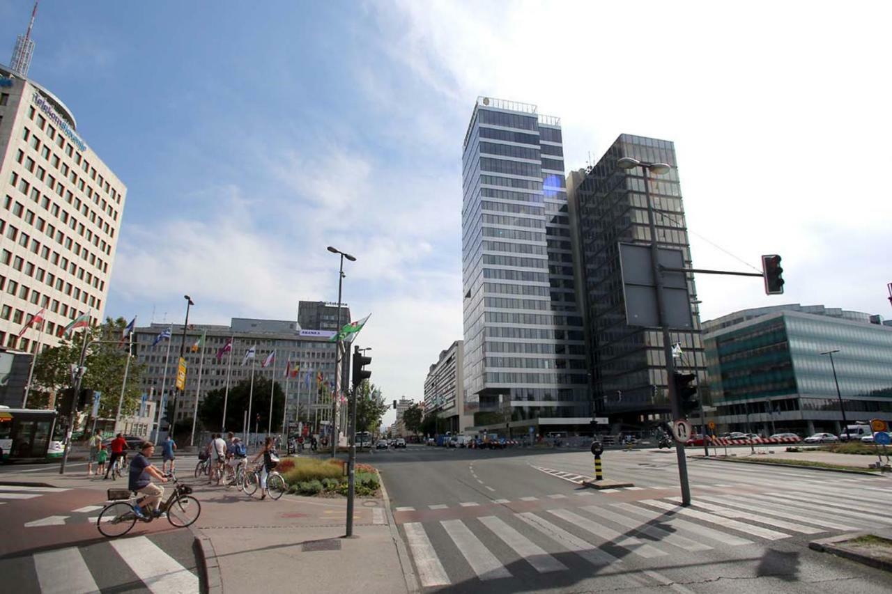 Skyscraper Apartment Tour As Laibach Exterior foto